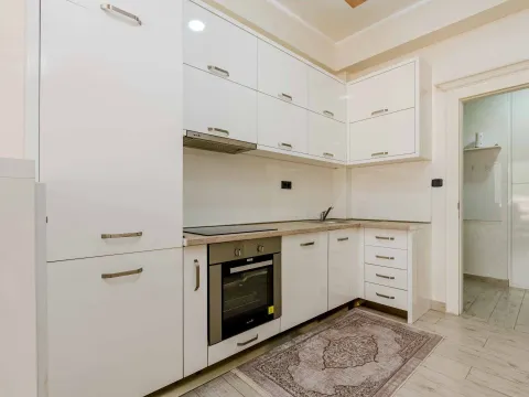 Prodaja, dvosoban stan, 94m², Budva, Crna Gora - image 9