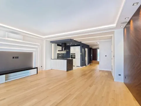 Sale, two bedroom apartment, 108m², Budva, Crna Gora - image 23