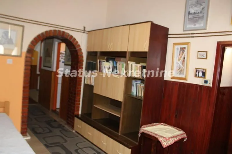 Prodaja, trosoban stan, 81m², Petrovaradin, Novi Sad