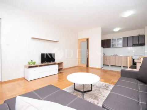 Rent, one bedroom apartment, 52m², Zabjelo, Podgorica - image 12