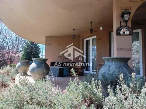 Rent, house, 270m², Jajinci, Voždovac Sve Podlokacije - image 33