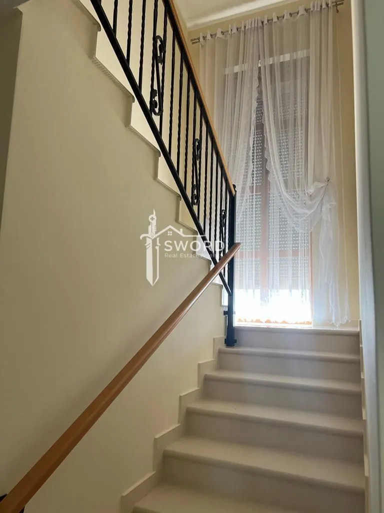 Prodaja, kuća, 270m², Centar, Bar