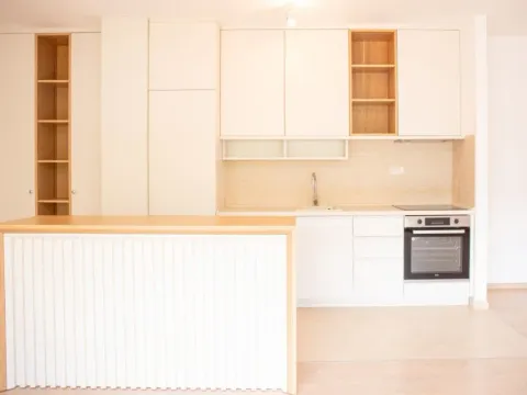 Sale, two bedroom apartment, 105m², Bečići, Budva