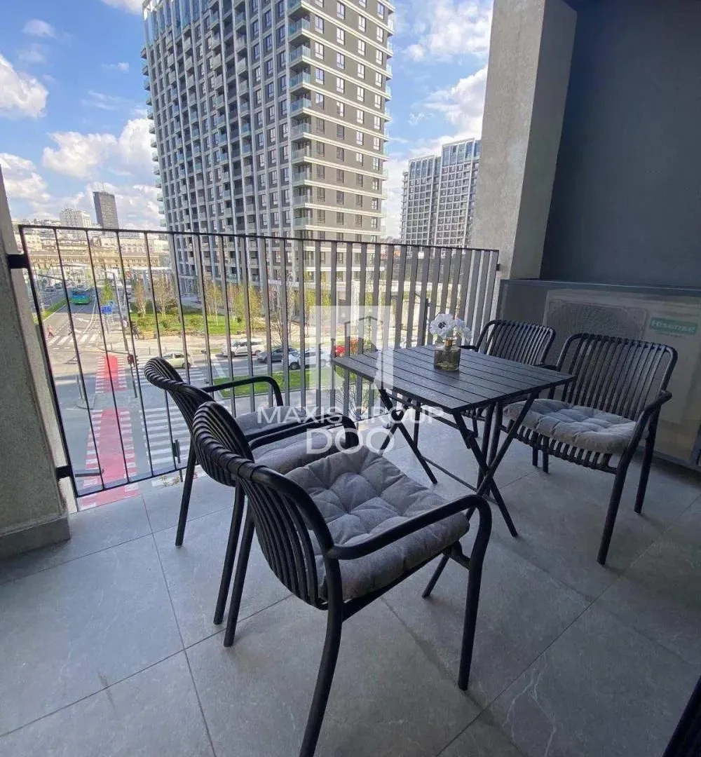 Prodaja, trosoban stan, 82m², Savski Venac, Beograd
