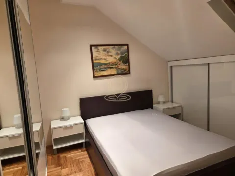 Izdavanje, četvorosoban stan, 90m², Sajmište, Novi Sad - image 16