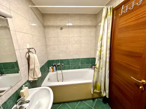 Prodaja, dvosoban stan, 92m², City Kvart, Podgorica - image 9