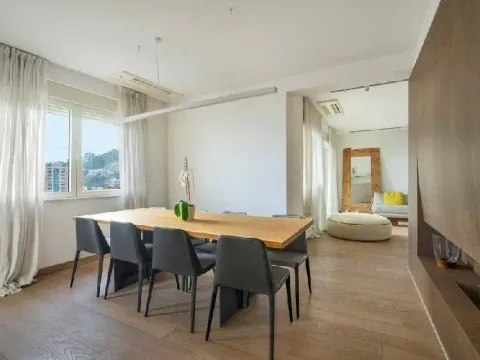 Rent, two bedroom apartment, 138m², Centar, Budva - image 3