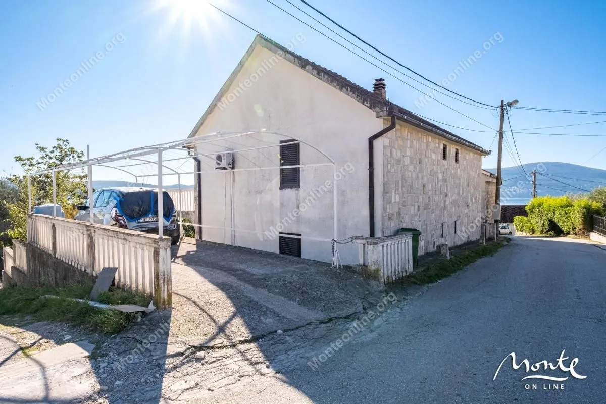 Prodaja, kuća, 153m², Tivat, Crna Gora