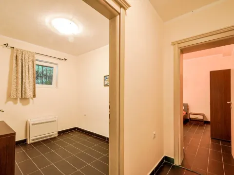 Prodaja, dvosoban stan, 104m², Stoliv, Kotor - image 12