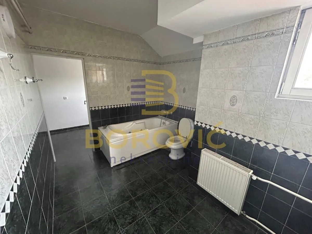Sale, apartment, 176m², Autokomanda, Voždovac Sve Podlokacije