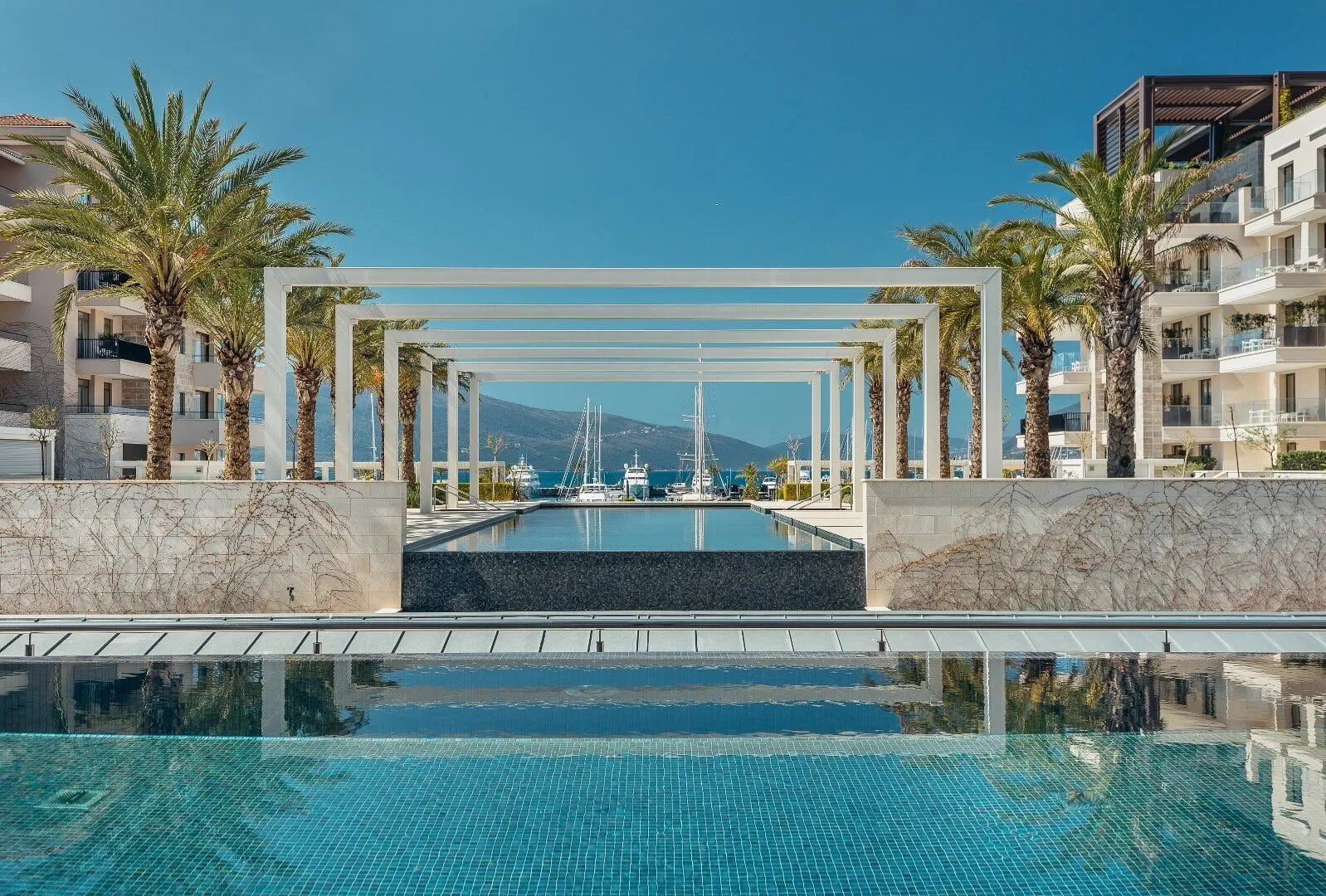 Rent, one bedroom apartment, 81m², Porto Montenegro, Tivat