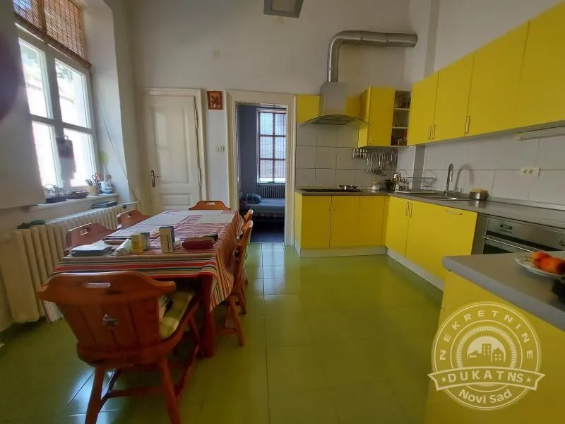 Prodaja, kuća, 187m², Sremska Kamenica, Petrovaradin