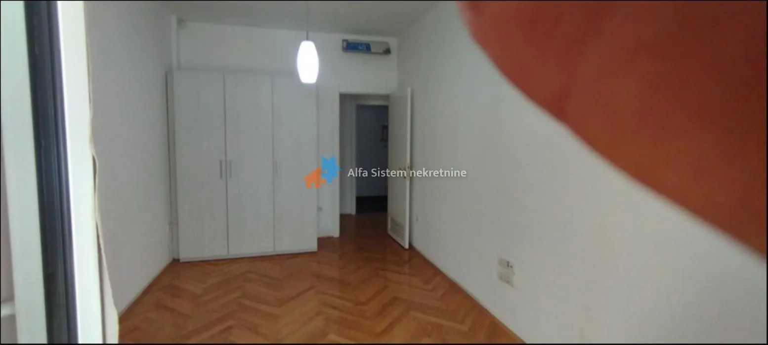 Rent, three bedroom apartment, 110m², Vračar Hram, Vračar Sve Podlokacije