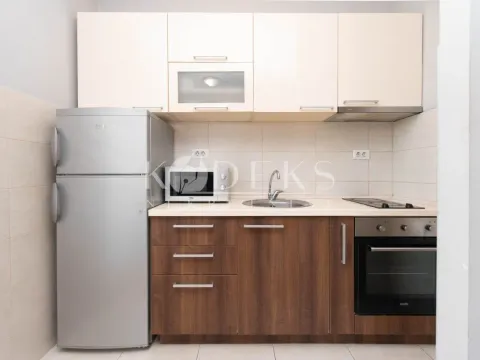 Izdavanje, jednosoban stan, 42m², City Kvart, Podgorica - image 4