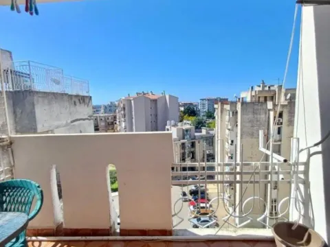 Izdavanje, jednosoban stan, 53m², Centar, Bar - image 5