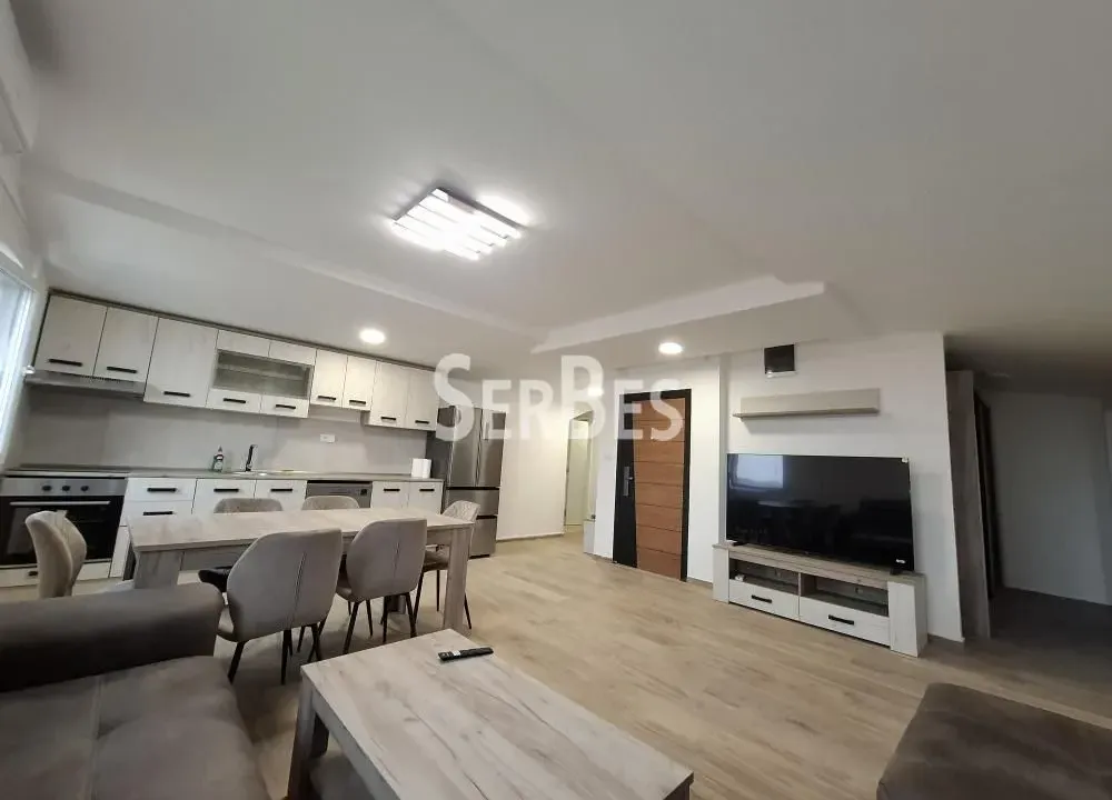 Izdavanje, četvorosoban stan, 85m², Adice, Novi Sad Sve Podlokacije