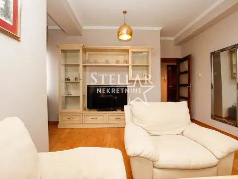 Izdavanje, dvosoban stan, 58m², Centar, Podgorica - image 4