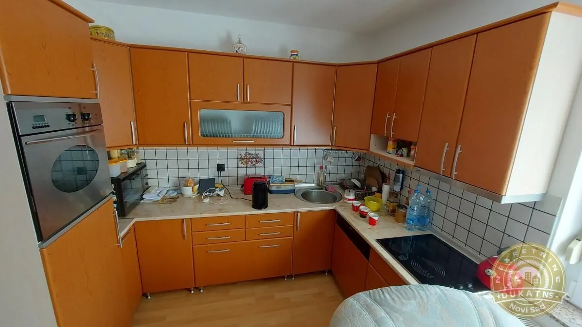 Prodaja, kuća, 340m², Veternik, Novi Sad Sve Podlokacije