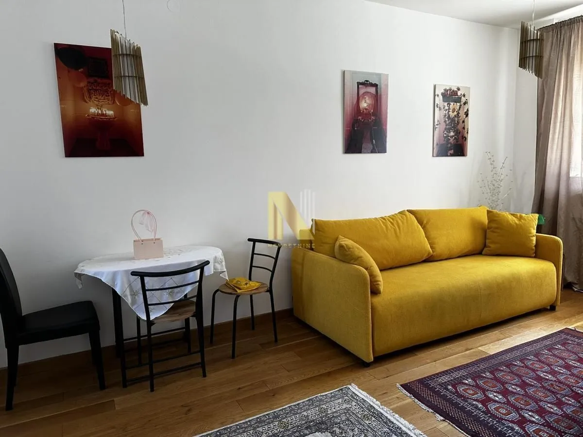 Izdavanje, jednosoban stan, 35m², Centar, Novi Sad
