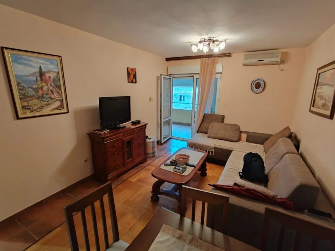 Sale, one bedroom apartment, 52m², Petrovac, Budva