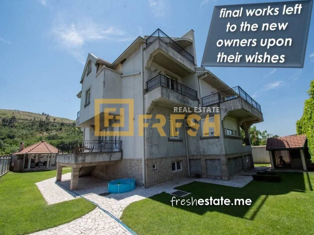 Prodaja, kuća, 550m², Zabjelo, Podgorica