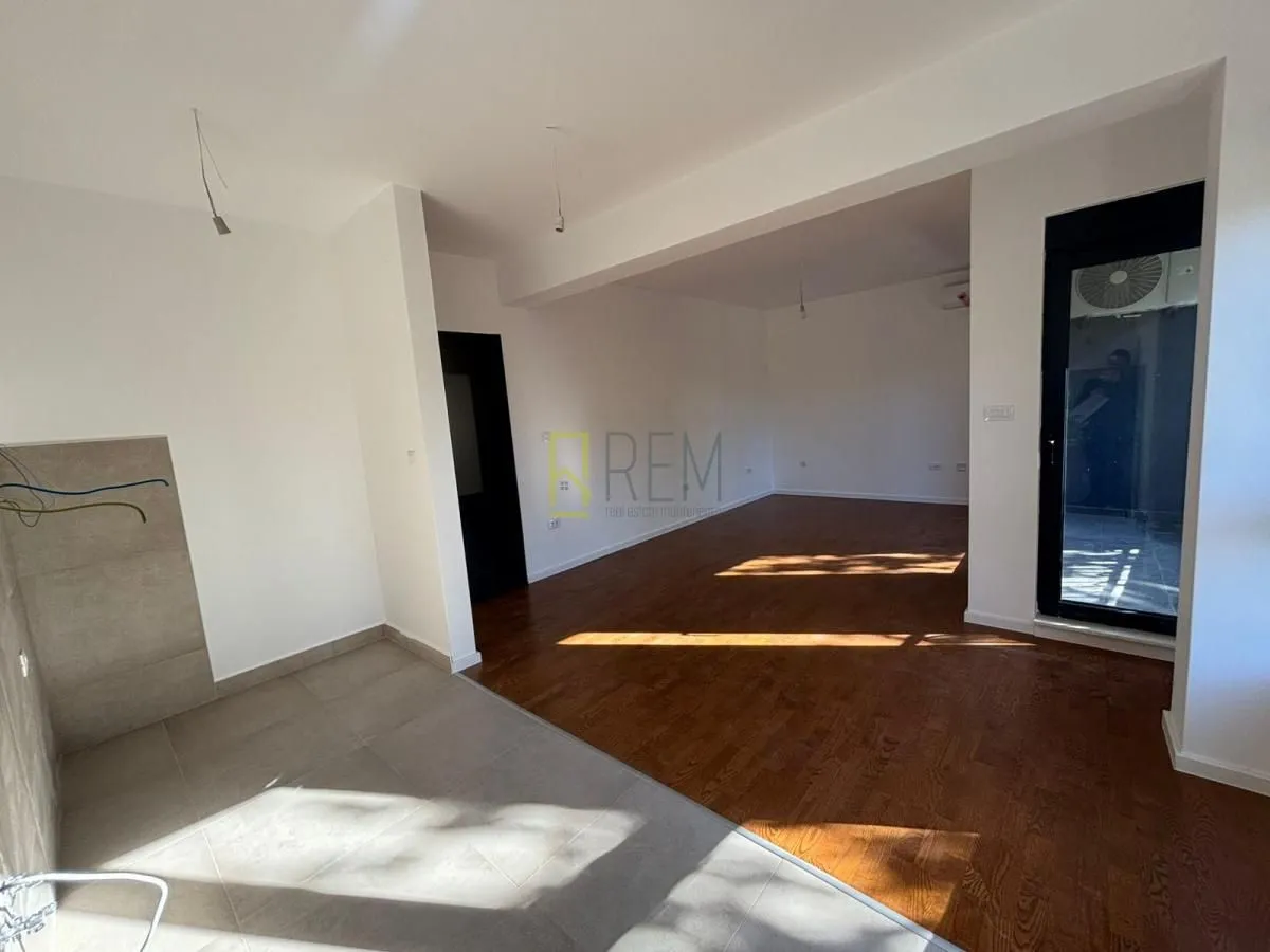 Prodaja, dvosoban stan, 68m², City Kej, Podgorica