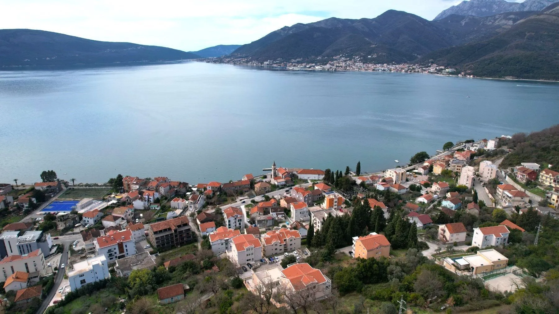 Prodaja, plac, 1800m², Tivat, Crna Gora