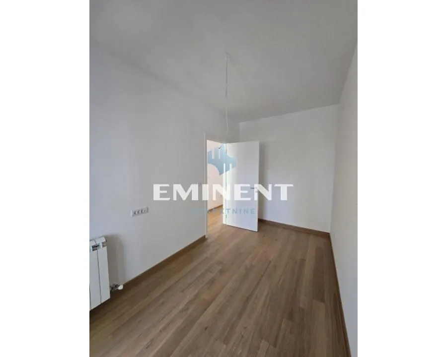 Rent, three bedroom apartment, 55m², Zemun Centar, Zemun Sve Podlokacije