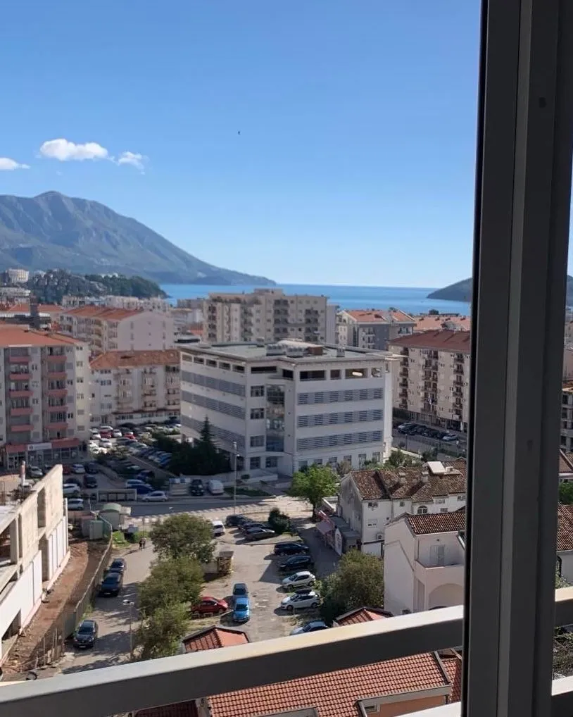 Prodaja, dvosoban stan, 58m², Dubovica, Budva