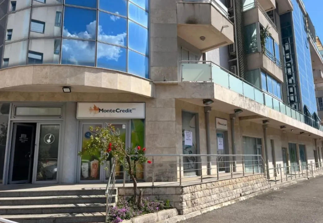 Izdavanje, poslovni prostor, 46m², Budva, Crna Gora