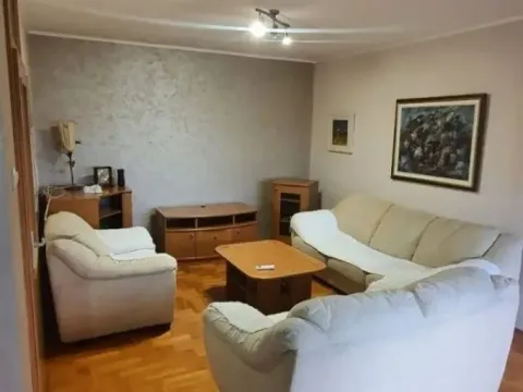 Prodaja, trosoban stan, 105m², Blok 6, Podgorica - image 3