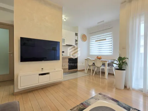 Sale, three bedroom apartment, 72m², City Kvart, Podgorica - image 4