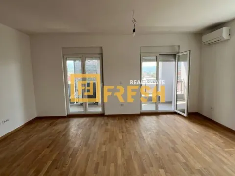 Sale, three bedroom apartment, 105m², Stari Aerodrom, Podgorica - image 6