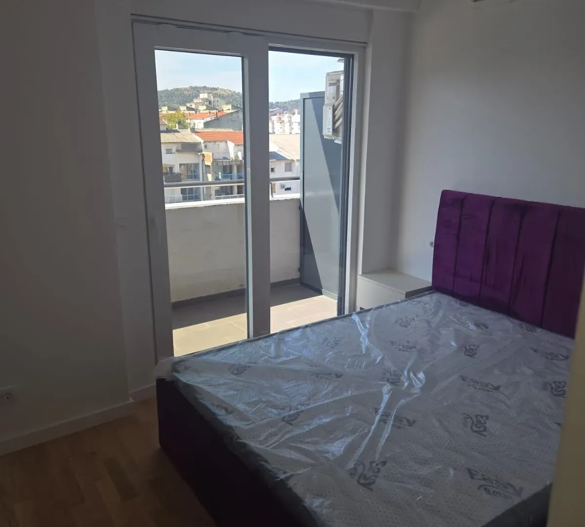 Prodaja, jednosoban stan, 48m², Centar, Bar