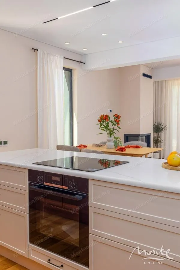 Sale, house, 129m², Kavač, Kotor