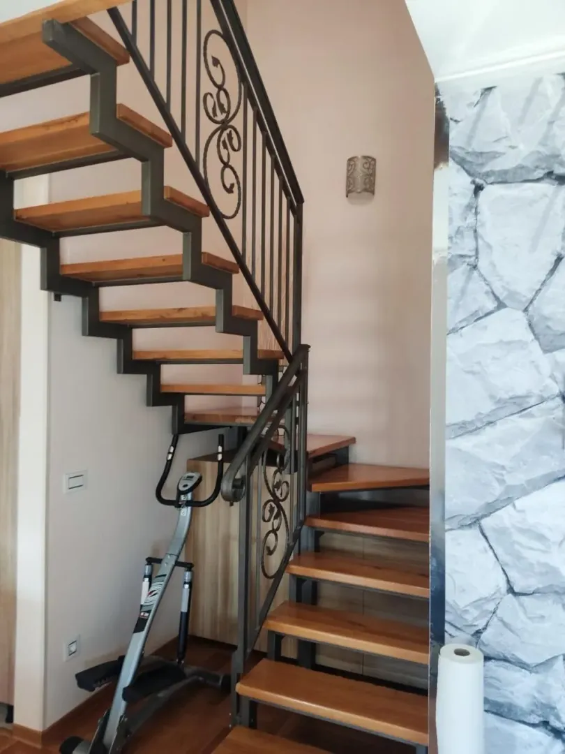 Izdavanje, trosoban stan, 105m², Lekino Brdo, Voždovac Sve Podlokacije