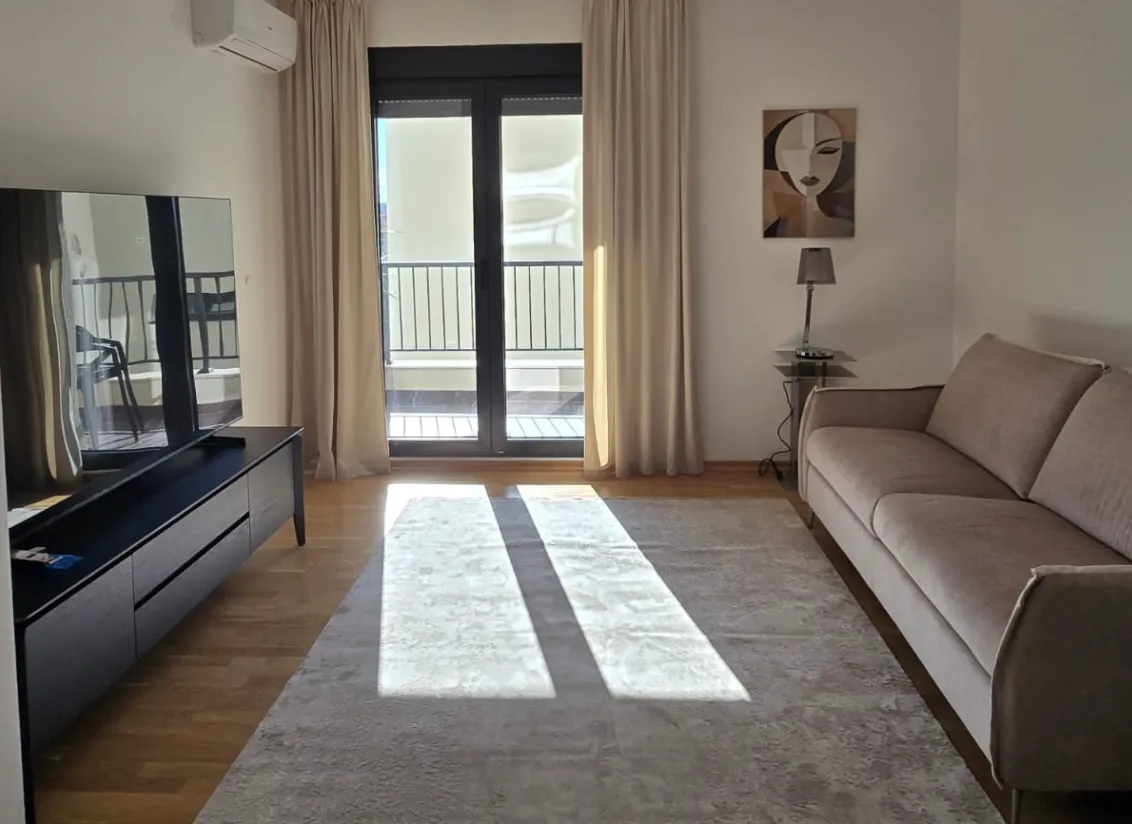Rent, two bedroom apartment, 61m², Tivat, Crna Gora