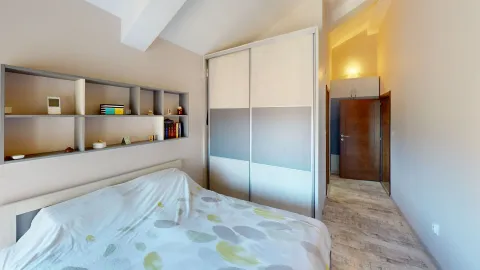 Izdavanje, kuća, 212m², Kavač, Kotor - image 17