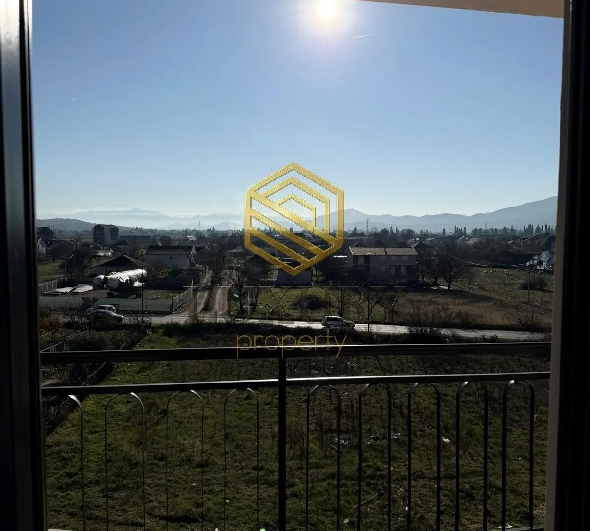 Izdavanje, jednosoban stan, 37m², Tološi, Podgorica