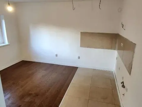 Prodaja, dvosoban stan, 32m², Lekino Brdo, Voždovac Sve Podlokacije