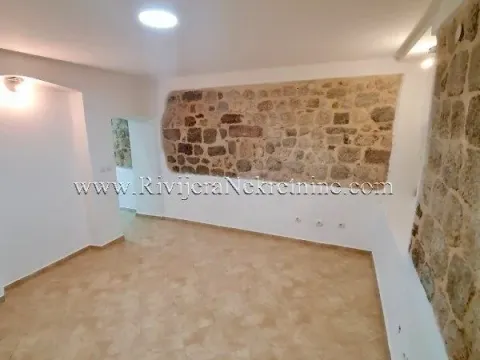 Prodaja, kuća, 300m², Centar, Kotor - image 11