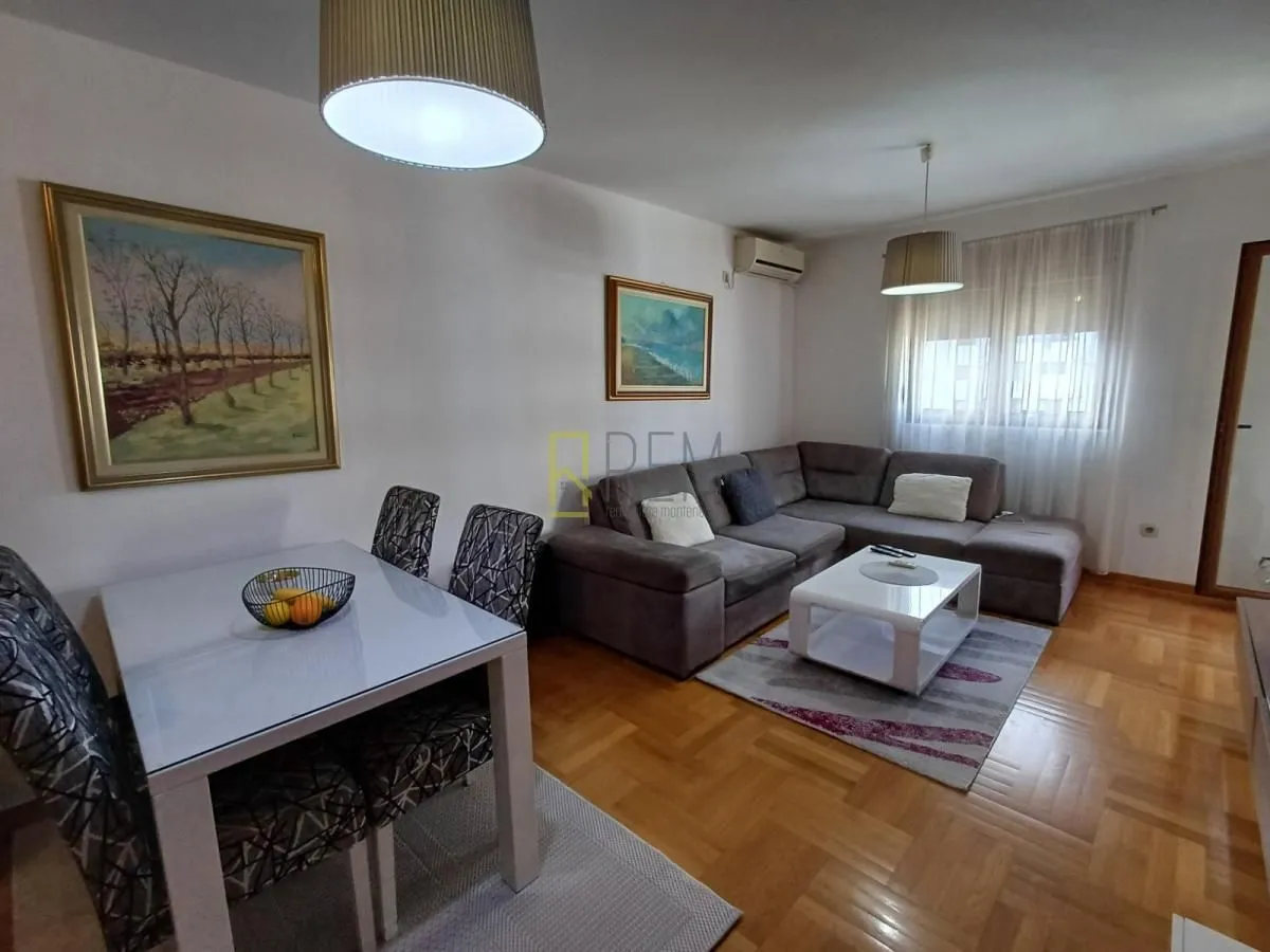 Prodaja, jednosoban stan, 44m², Stari Aerodrom, Podgorica
