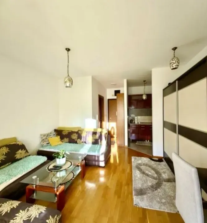 Izdavanje, garsonjera, 36m², City Kvart, Podgorica