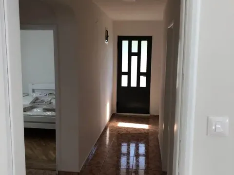Rent, two bedroom apartment, 72m², Momišići, Podgorica - image 8