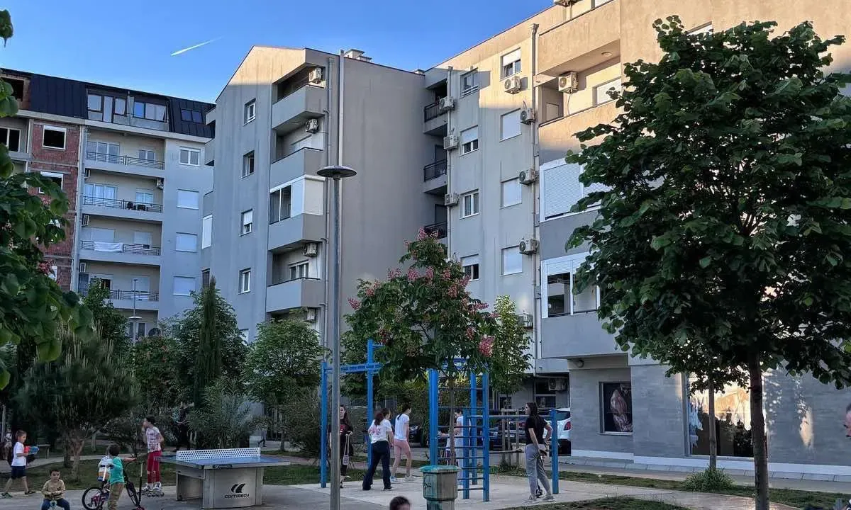 Izdavanje, jednosoban stan, 54m², Ljubović, Podgorica
