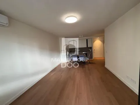 Izdavanje, trosoban stan, 85m², Savski Venac, Beograd - image 18