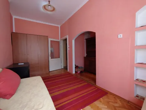 Izdavanje, jednosoban stan, 53m², Centar, Podgorica - image 7