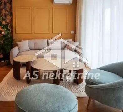 Izdavanje, trosoban stan, 100m², Vračar Sve Podlokacije, Beograd - image 4
