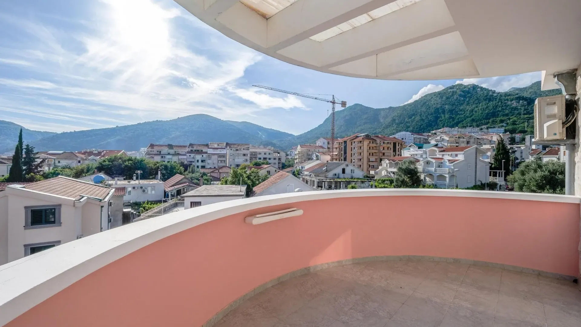 Sale, hospitality venue, 1256m², Podkošljun, Budva