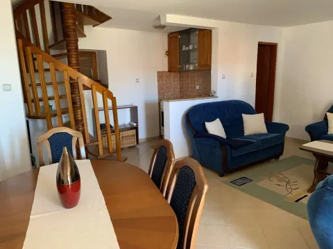 Rent, house, 70m², Tivat, Crna Gora - image 4